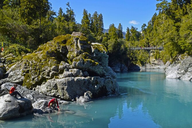 Christchurch to Franz Josef One Way Day Tour with TranzAlpine - Lake Ianthe and the final approach