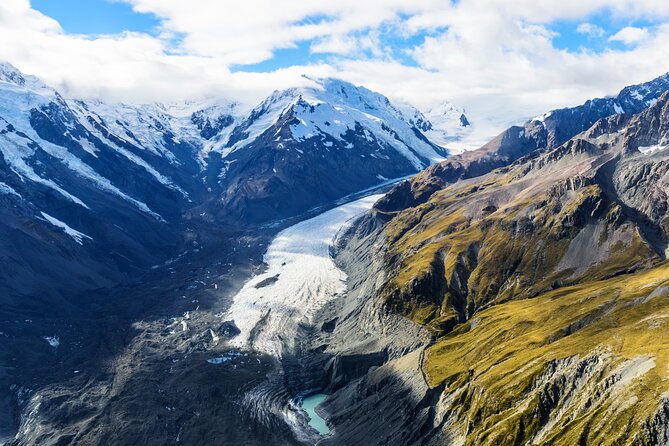 Christchurch to Mt Cook via Tekapo (1 way) (Small Group) - Leaving Christchurch across the Canterbury plains