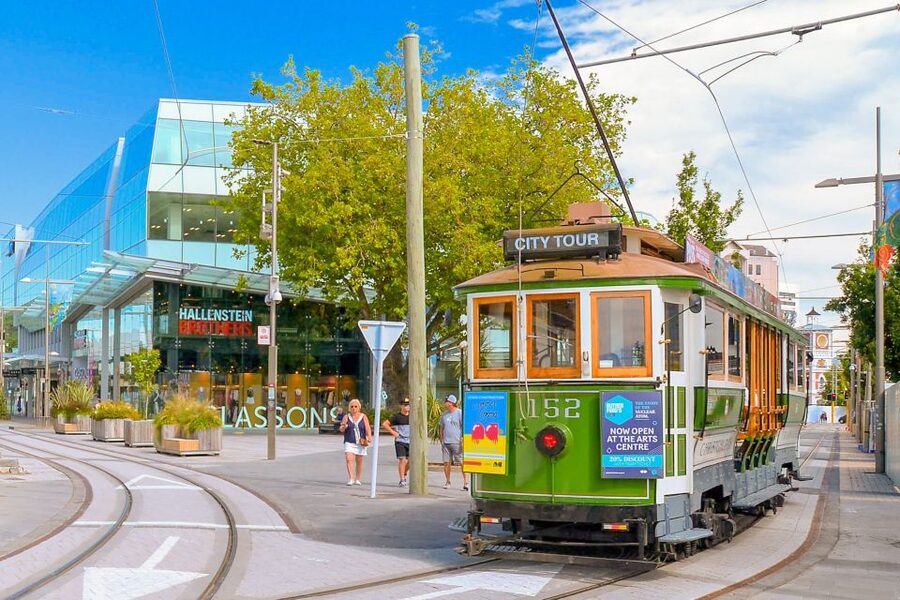 Christchurch: Tram, Punt and Gondola Ride Combo Ticket - Crowds, queues, and seasonal trade-offs