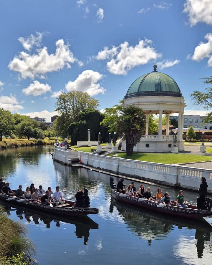 Christchurch: Waka Paddling Experience on the Avon River - Starting at 794 Colombo Street