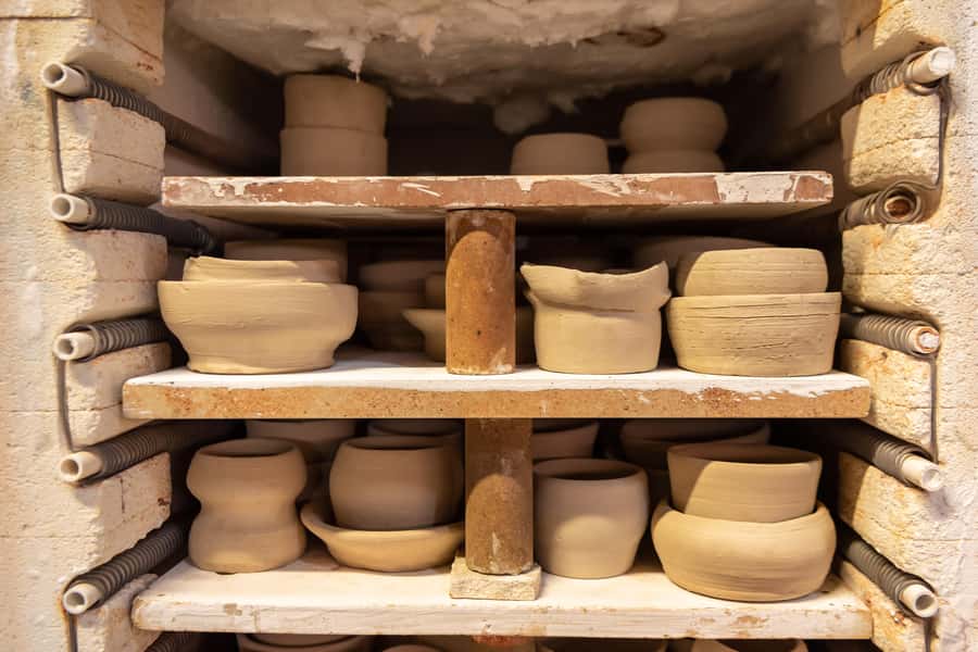 Coromandel: Wheel Throwing Pottery Class - Glazing, firing, and delivery: the practical choice