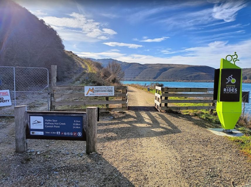 Cromwell: Lake Dunstan Trail Bike Rental and Luxury Shuttle - Carrick Winery and the refreshment stops