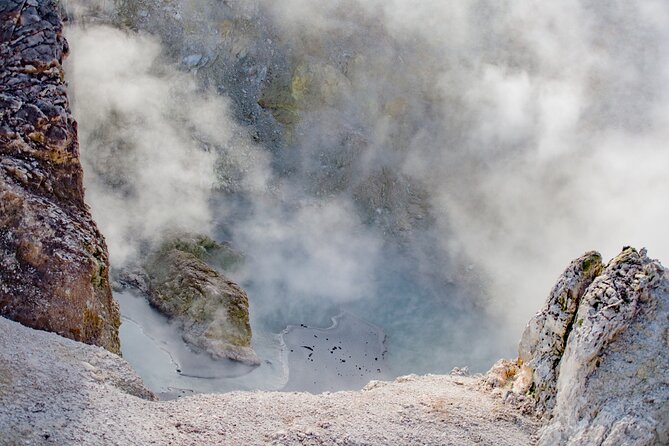 Devil's Bath Experience - Private Tour to Wai-O-Tapu & Lake Taupo - Coffee, the Bombay Hills, and Tirau