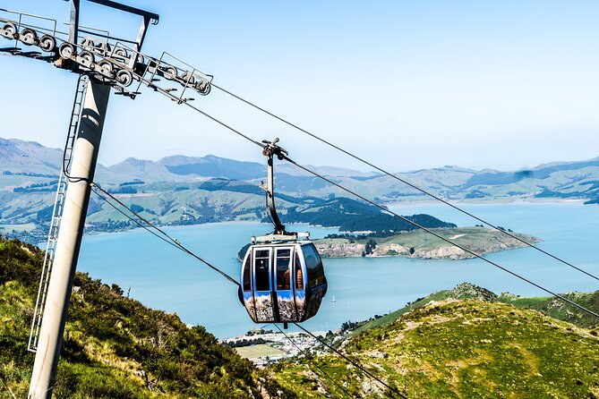 Discover Christchurch Tour - Starting with the Avon River punt