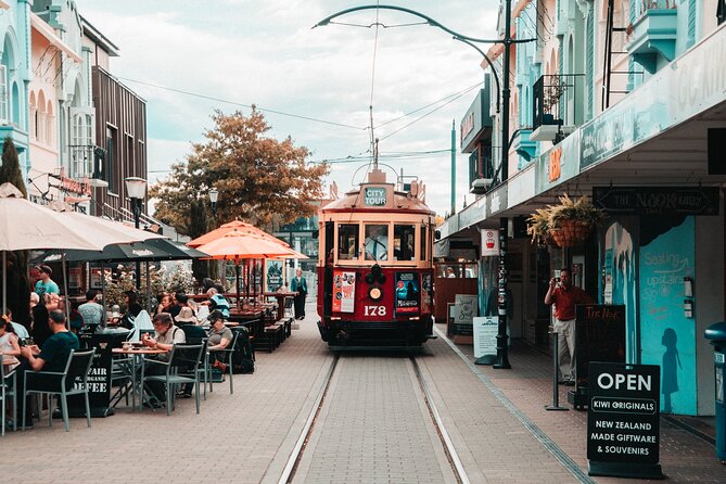 Discover Christchurch Tour - Pete’s guiding style and the small-group advantage