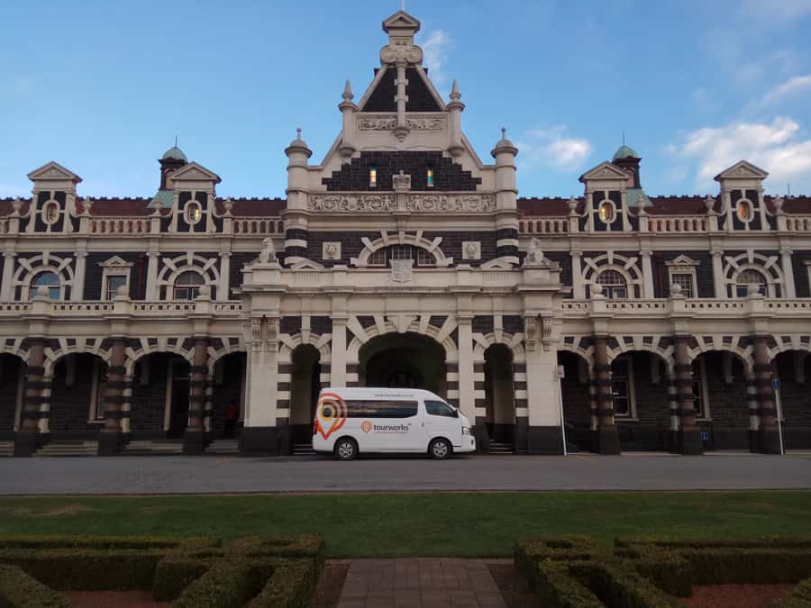 Dunedin City & Coastal Views 3-Hour Small-Group Tour - Baldwin Street offers a famous photo stop