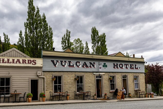Dunedin to Queenstown One Way Tour Including Taieri Gorge Train - Cromwell, local produce, and the heritage precinct