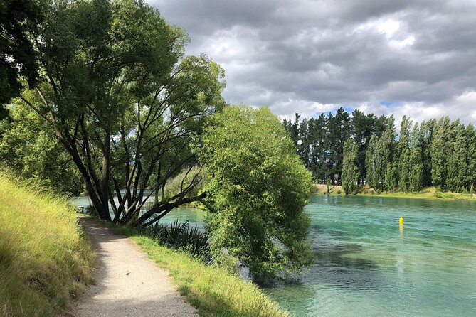 ebike tour lake Hawea river track to Wanaka - Gravel riding, motor assistance, and the real level of effort