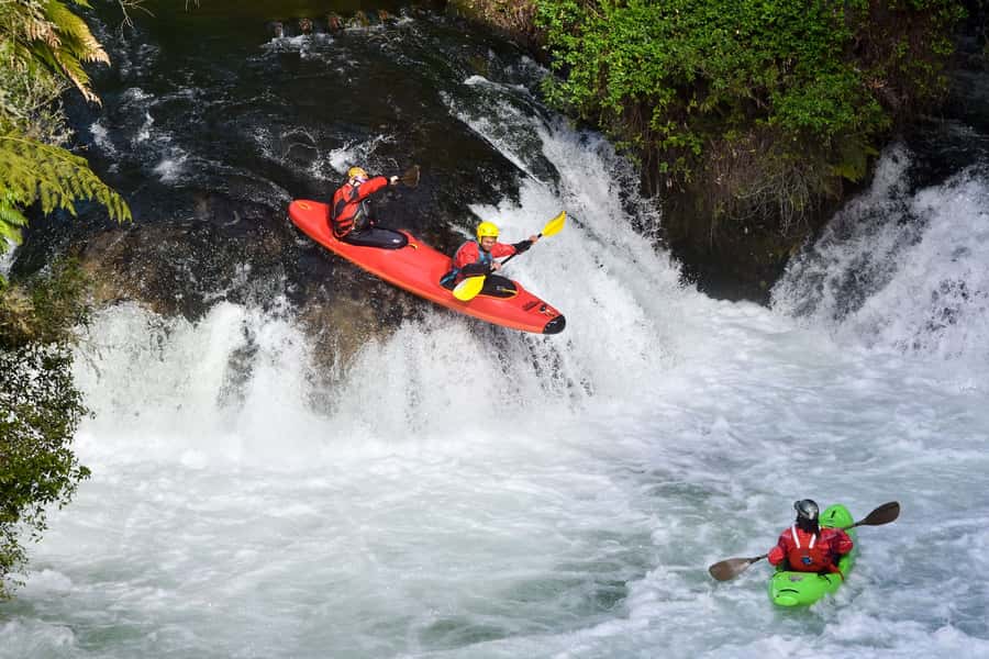 Epic Tandem Kayak Tour down the Kaituna River Waterfalls - Getting ready for a first whitewater run