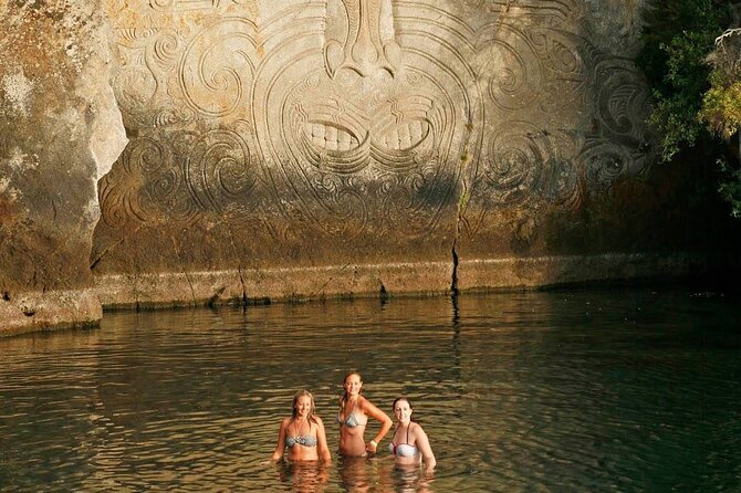 Evening Eco Sailing Adventure to Māori Rock Carvings Lake Taupō - Setting off from Redoubt Street at 5:00 pm