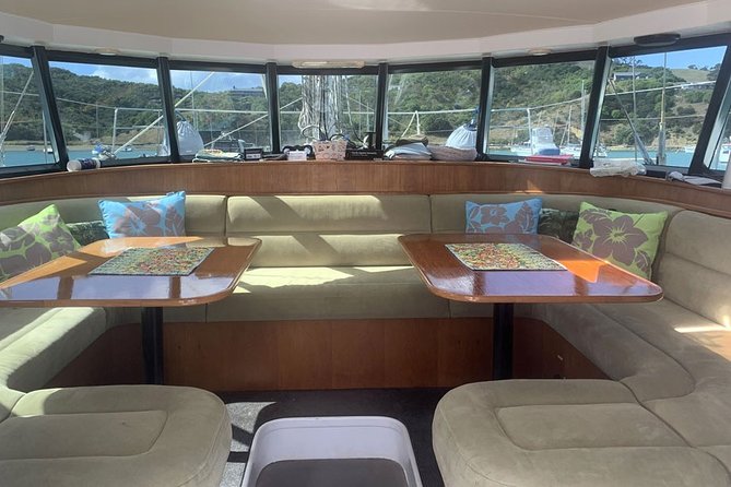 Exclusive Sailing Charter from Waiheke Island - Sailing into the outer Hauraki Gulf
