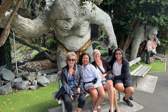 Exclusive Wellington Sightseeing Private Tour - Parliament and Old St Paul’s add civic depth