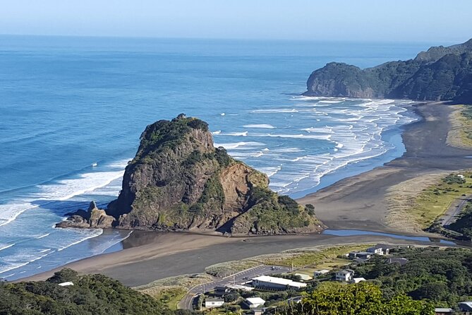 Explore BLACK SAND PIHA BEACH, and Water Falls in West Auckland - Leaving Auckland CBD for the Waitākere Ranges