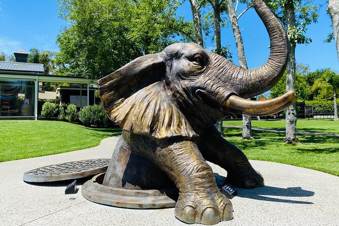 Explore gardens & galleries filled with incredible art, Matakana - Three sculpture gardens across 1.4 kilometres