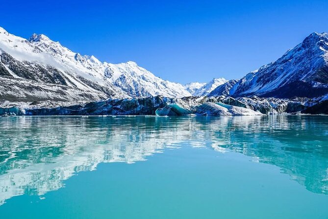 Explore Mount Cook from Christchurch - Guides, group size, and the onboard experience