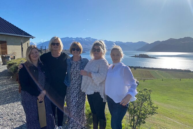 'Express' Wine Tour & Māori Culture Wānaka - Maude Wines and the regional story