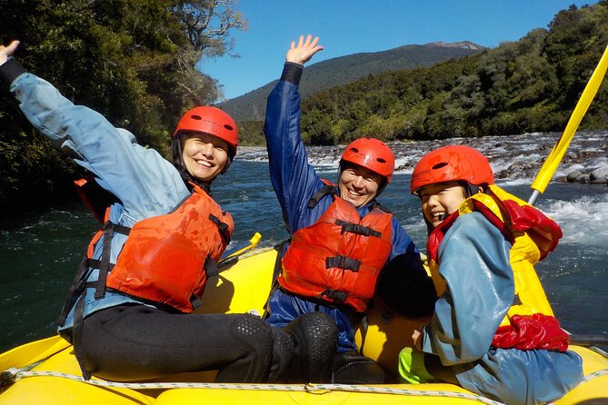 Family Float Grade 2 Whitewater Adventure in Tongariro River - The guides make the difference
