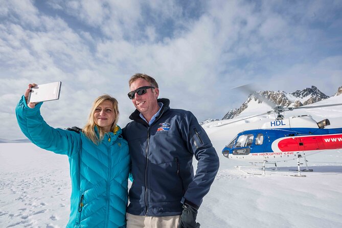 Fox Glacier: Twin Glacier Helicopter Flight with Snow Landing - The return flight over crevasses and ice sculptures