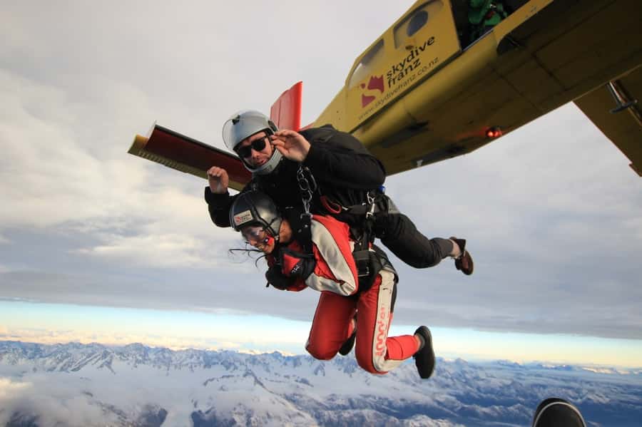Franz Josef: 13,000ft, 16,500ft or 18,000ft Skydive - Instructors Who Make First Timers Feel Secure