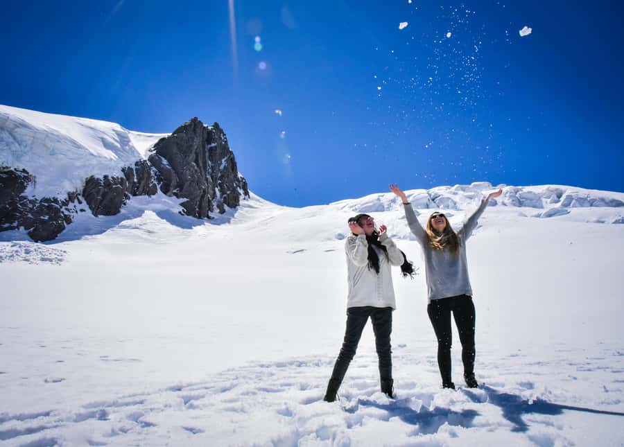 Franz Josef: 30-min Flight Franz Josef & Tasman Glaciers - Mount Tasman and Aoraki Mount Cook From the Ice
