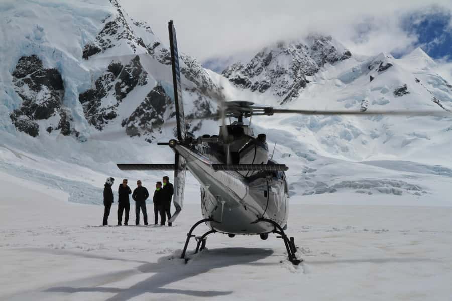 Franz Josef: 30-min Flight Franz Josef & Tasman Glaciers - What The Pilot Adds To The Experience
