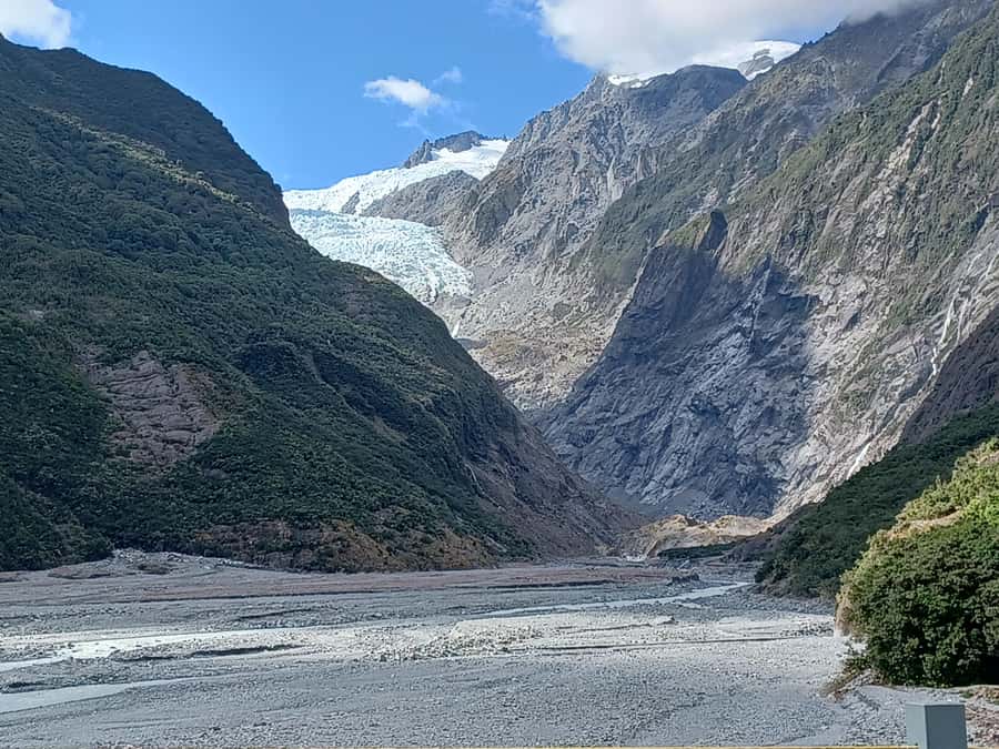 Franz Josef: Franz Josef Glacier Lookout Guided Walk - How hard is the three-hour walk?