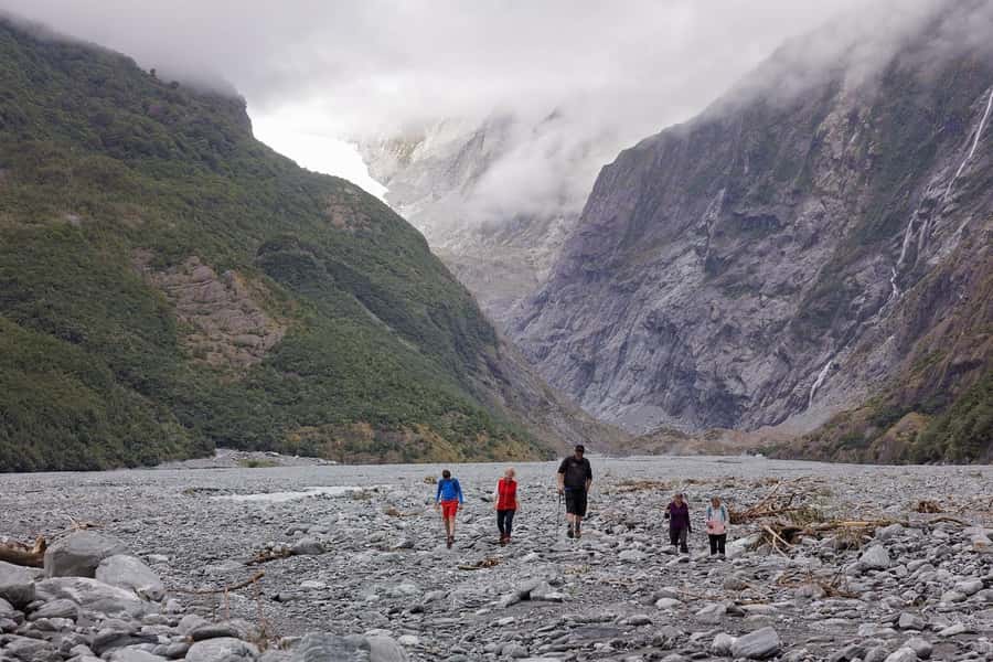 Franz Josef: Franz Josef Glacier Lookout Guided Walk - Meeting in town and riding into the valley