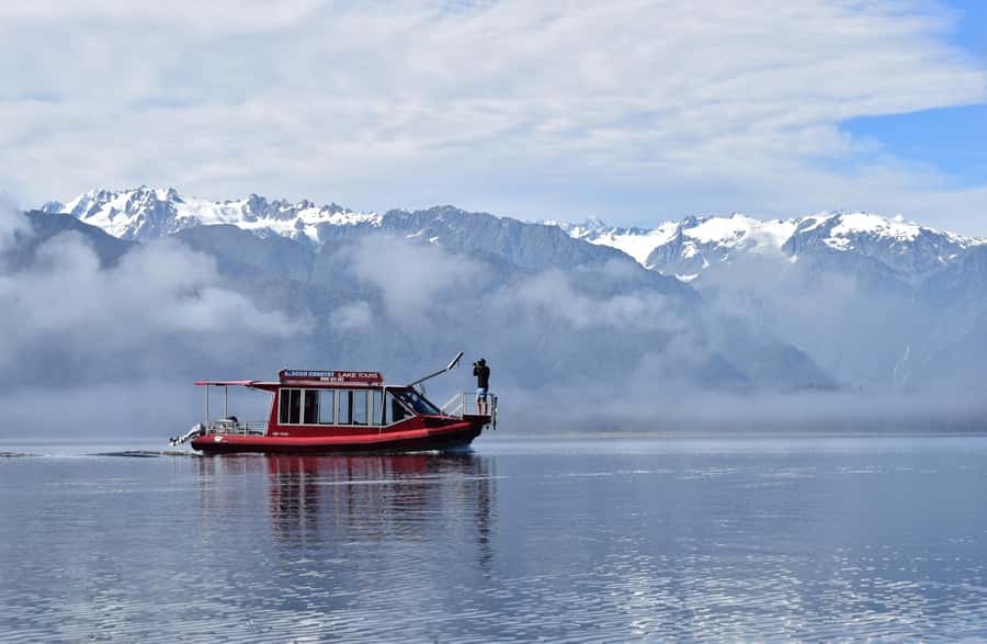 Franz Josef Glacier: 2-Hour Scenic Lake Mapourika Cruise - Cruising Toward the Okarito Kiwi Sanctuary