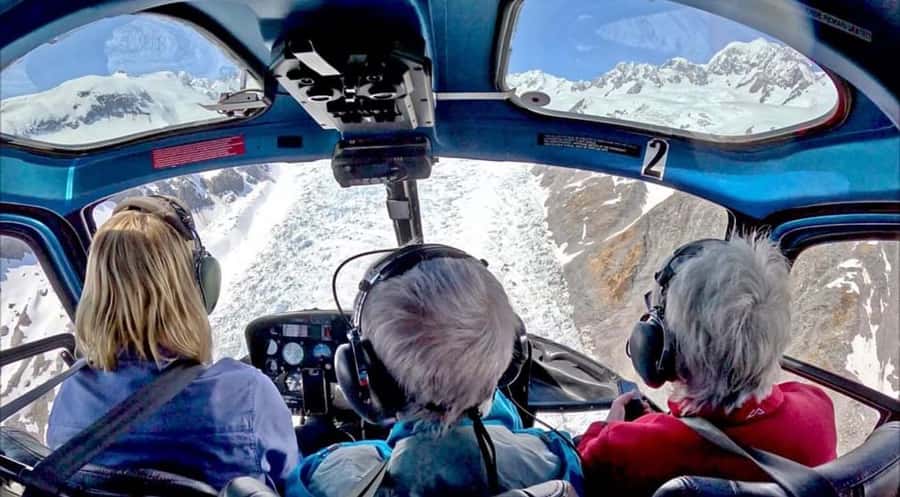 Franz Josef Glacier: Helicopter Flight & Alpine Landing - What the crew does well