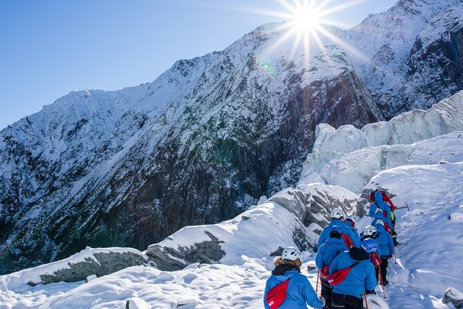 Franz Josef Glacier Helihike ex Queenstown - The helicopter flight and the first view of Franz Josef