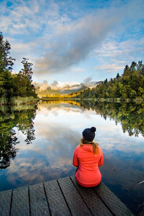 Franz Josef: Half-Day Nature Tour to Lake Matheson - Rain or shine, with useful equipment provided