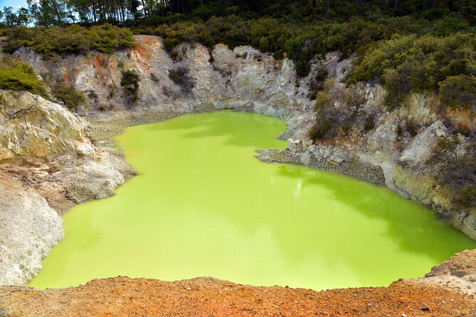 From Auckand: Waiotapu and Polynesian Spa Rotorua Day Tour - Two hours at Polynesian Spa