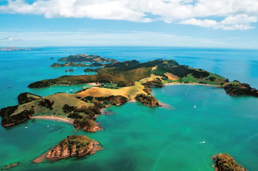 From Auckland: Full-Day Tour to the Bay of Islands - Passing through the Hole in the Rock