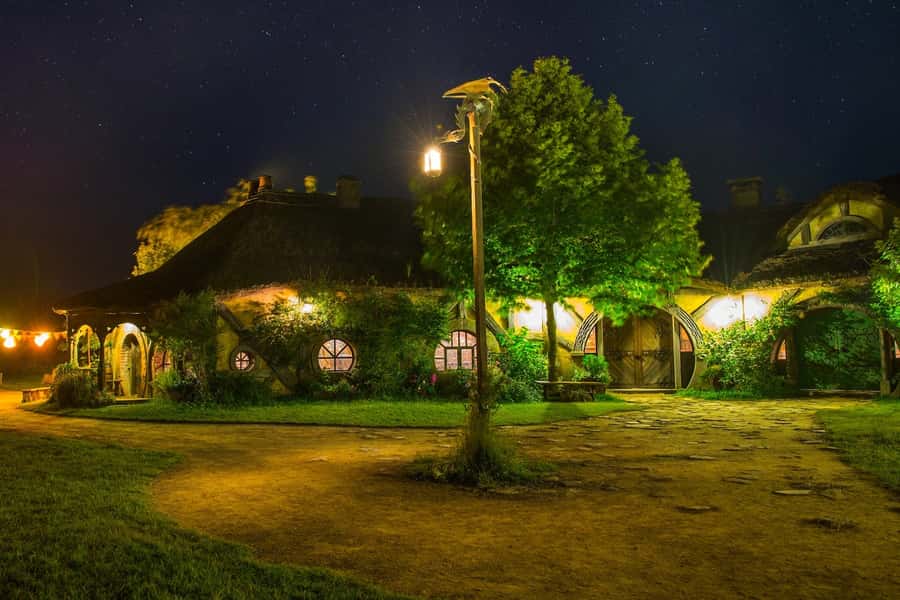 From Auckland: Hobbiton Movie Set Full-Day Small-Group Trip - Is $170 a fair price?