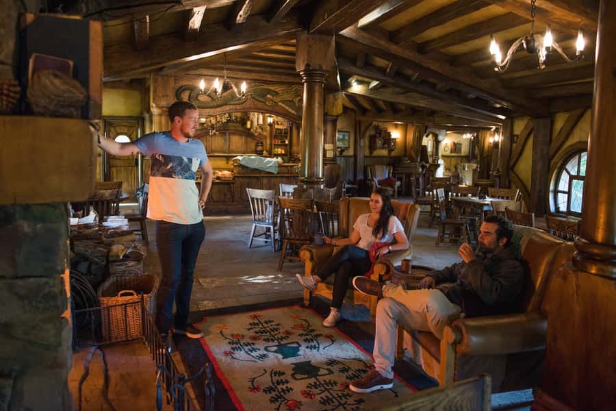 From Auckland: Hobbiton & Waitomo Caves Full-Day Trip - Key things to know before you book