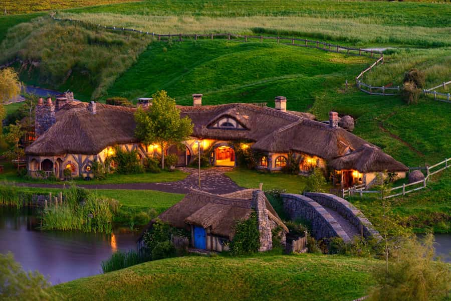 From Auckland: Hobbiton & Waitomo Caves Full-Day Trip - FAQ