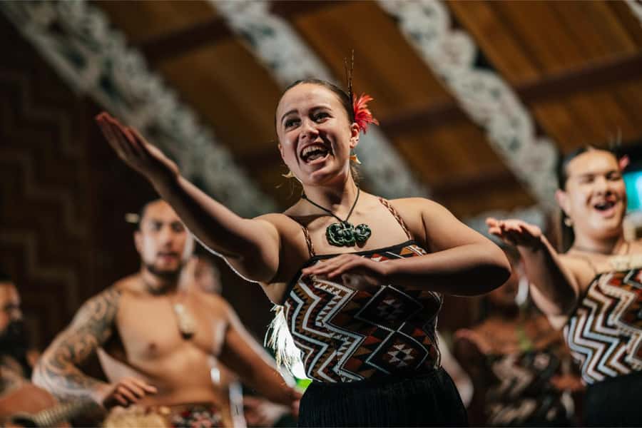 From Auckland: Rotorua Te Puia, Haka & Polynesian Spa Tour - Why this Auckland to Rotorua trip works