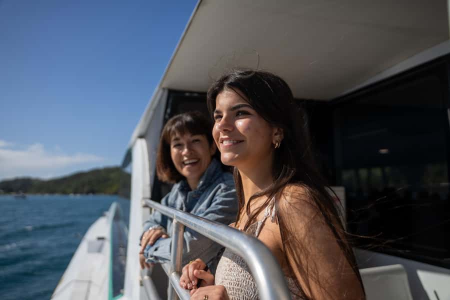 From Auckland: Taste Of Waiheke Island Day Tour - Getting From Auckland to the Island