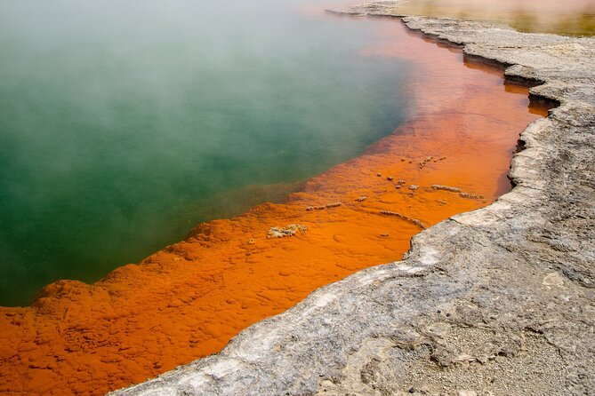 From Auckland to Rotorua Waiotapu and Activity Combinations - A brief look at Rotorua and Lake Rotorua