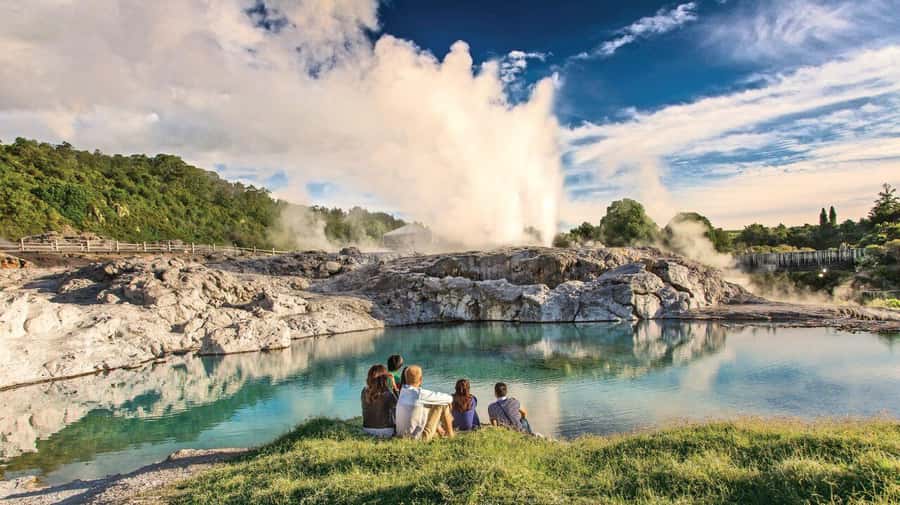 From Auckland: Waitomo Glow Worm Caves & Rotorua Tour - Who will enjoy this day most?