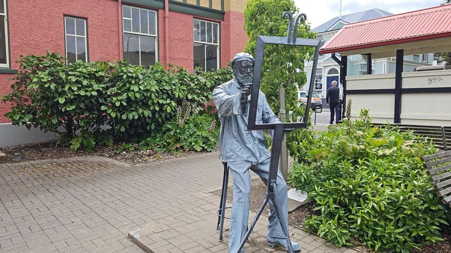 From Christchurch: Akaroa Day Tour with Optional Cruise - Why Akaroa works as a day trip from Christchurch