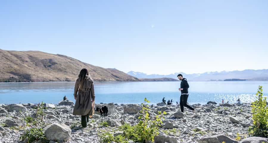 From Christchurch: Mount Cook & Lake Tekapo Day Tour & Lunch - Lake Pukaki and the first great mountain view