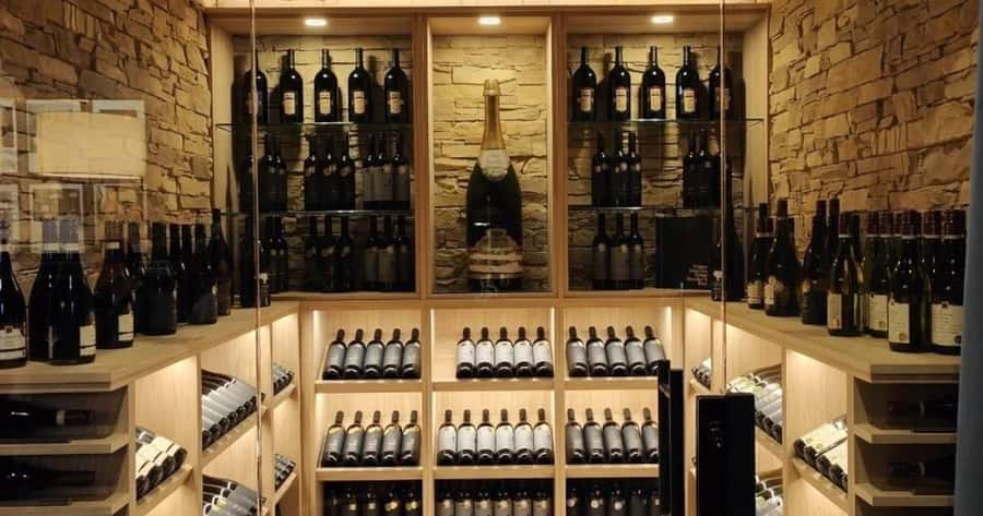From Napier: Hawke's Bay Small Group Wine Capita Tour - The cheese platter adds welcome balance