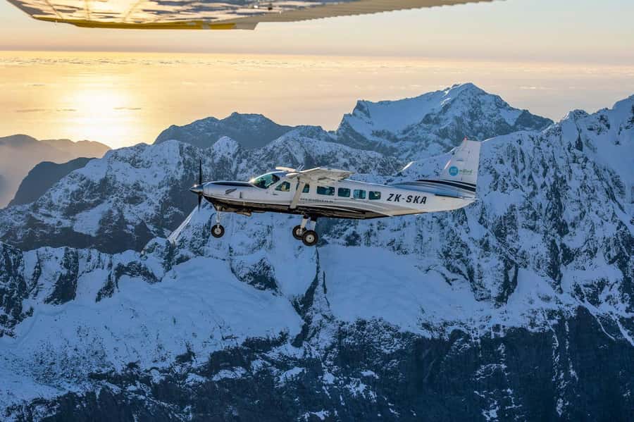 From Queenstown: Milford Sound Flight and Cruise with Lunch - Who gets the best value from this trip