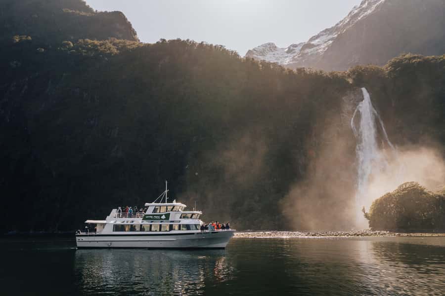 From Queenstown: Milford Sound Full-Day Trip by Plane & Boat - Key points at a glance