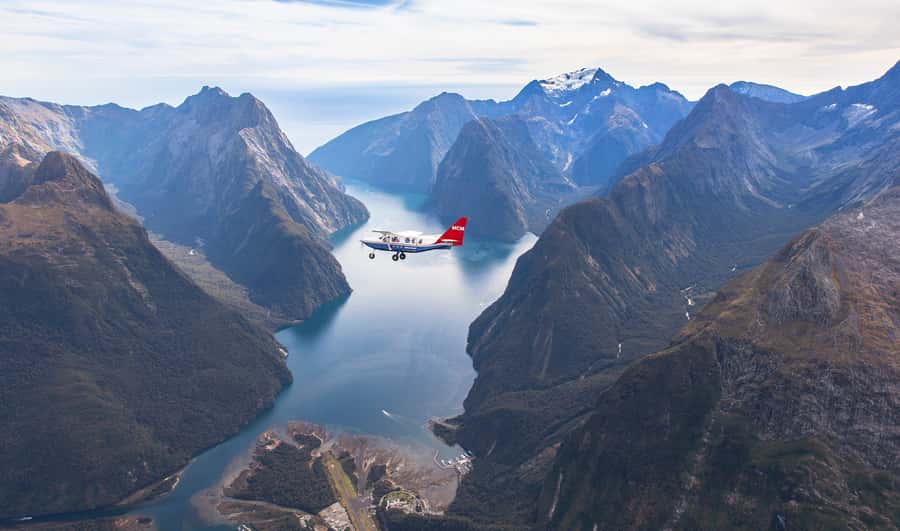 From Queenstown: Scenic Flight to Milford Sound - Crossing into Fiordland National Park