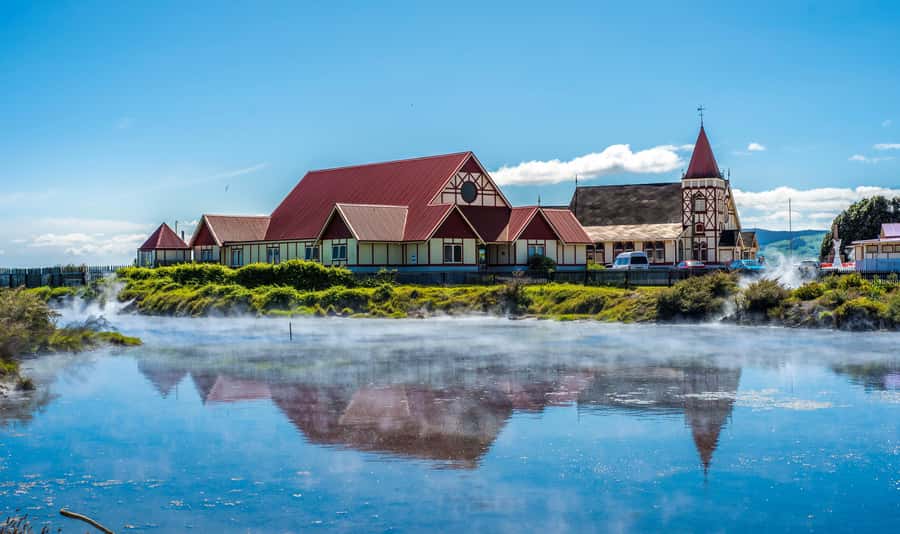 From Rotorua: Wai-O-Tapu, Waimangu and Te Puia Full-Day Tour - Who should book this Rotorua tour?