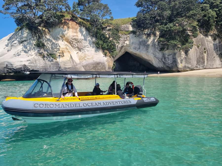 From Tairua: 2 Hour Cathedral Cove Tour with Local Guide - Boat Harbour and the volcanic shoreline