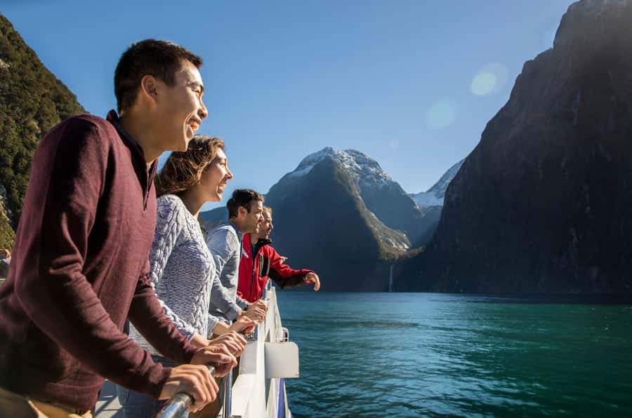 From Te Anau: Milford Sound Premium Bus Tour and Cruise - Lunch, drinks, and the small practical details