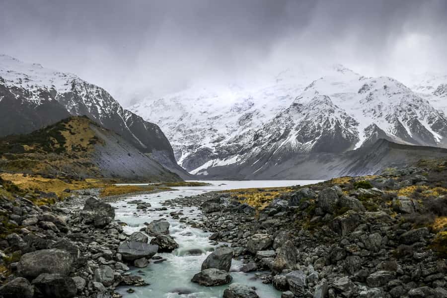 From Tekapo: Small-Group, Carbon Neutral Mt Cook Day Tour - Lake Pukaki gives you the first big view